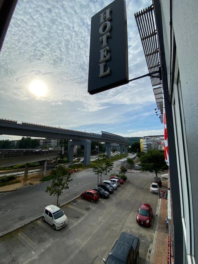 Hotel Zamburger Kota Damansara Luaran gambar